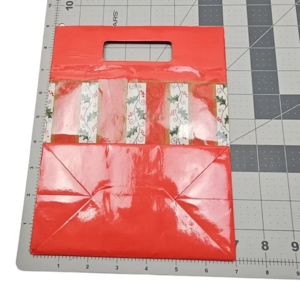 Holiday Gift Bags Lot of 5